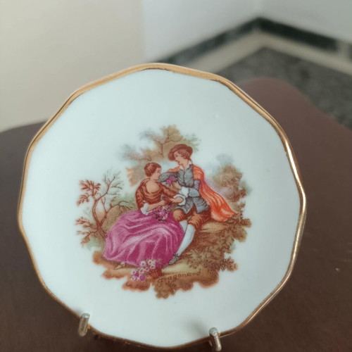 Limoges plate with stand like new