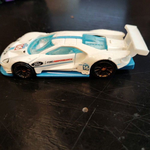 Hot Wheels 2017 Ford GT used, good condition