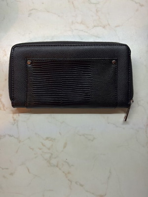 Women's Black Wallet with Lizard Pattern Texture like new