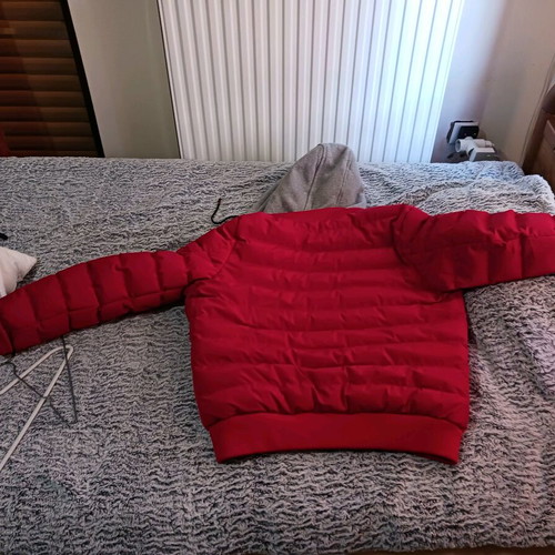 Jacket red like new, warm and comfortable, size M