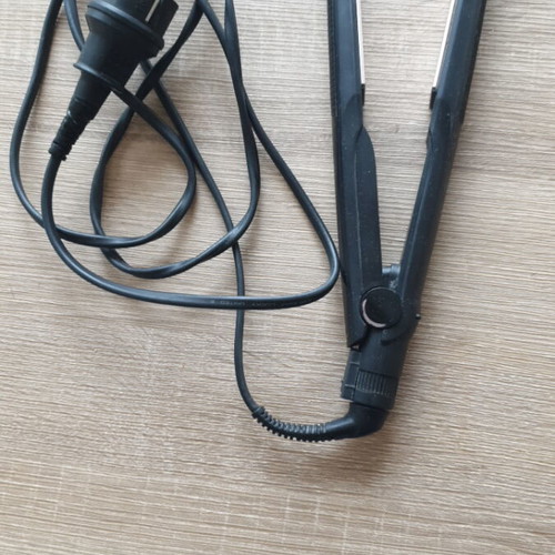 Babyliss Slim Line Hair Straightener Used