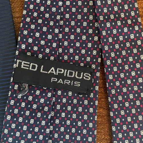 Branded ties like new condition