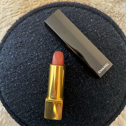 Chanel Rouge Allure Velvet 61 used lipstick