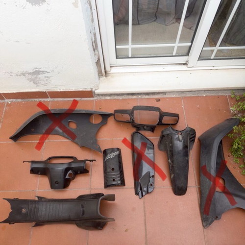 Honda Astrea Grand plastic parts used, need painting