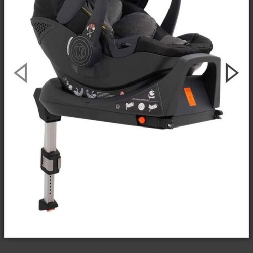 Kiddo Egg with base like new for baby safety