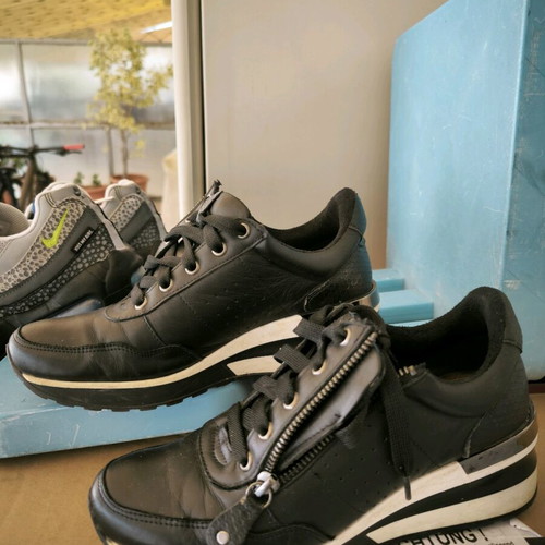 Tsakiris Mallas women's shoes used size 37 black and white with zipper and laces