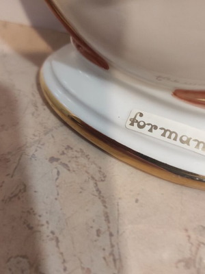 Ceramic clock with battery like new, analog table clock