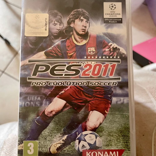 PES 2011 for PSP used, with case and manual
