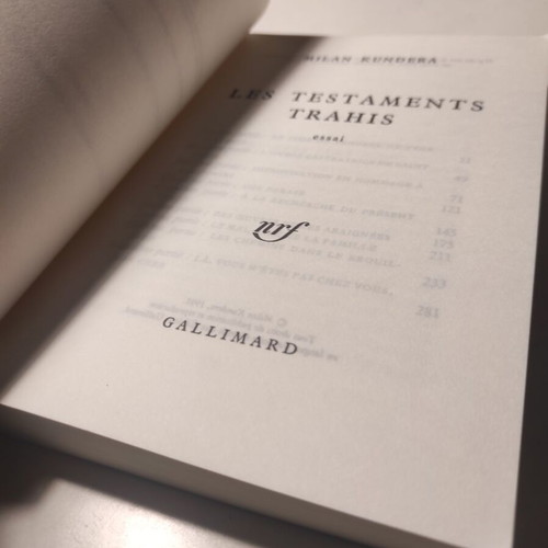 Les testaments trahis by Milan Kundera like new, French book
