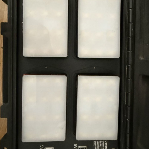 Aputure MC 4-Light Travel Kit like new, LED lighting set