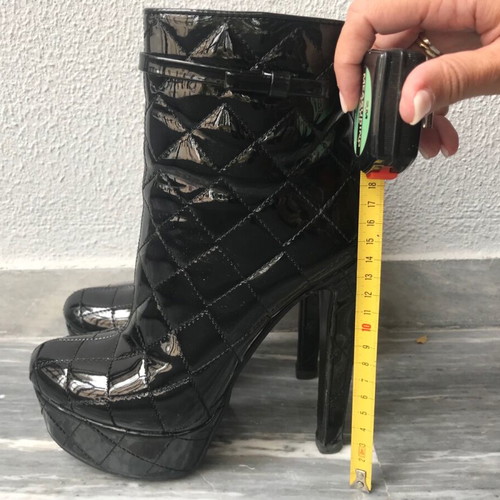 Ioannis high black boots like new, patent leather, size 40