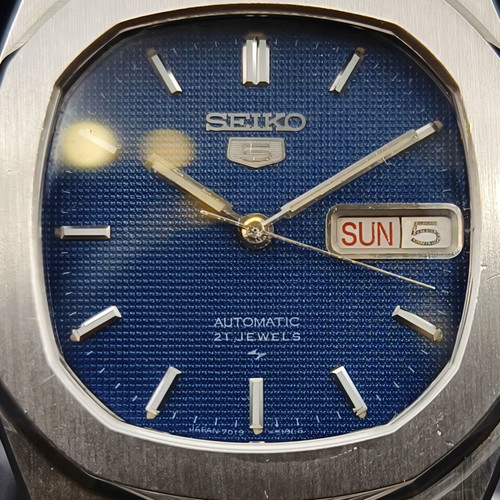 Seiko 5 Nautilus Automatic Ref. 7019-5140 vintage watch, blue and silver