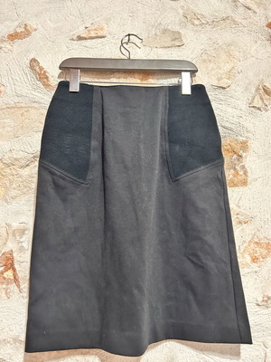 Les P'tites Bombes mid length skirt used, size 38, black