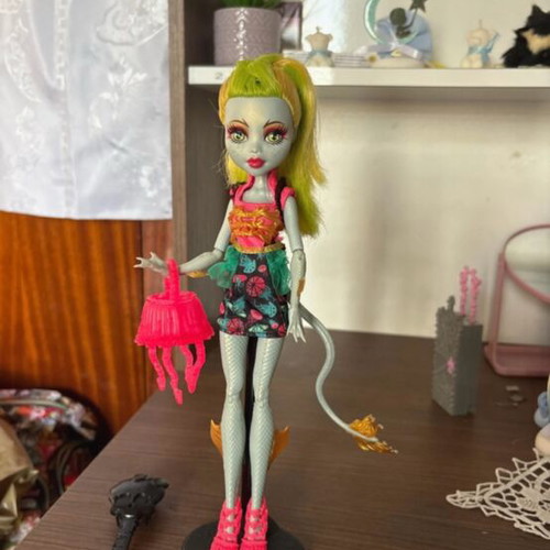 Monster High doll like new