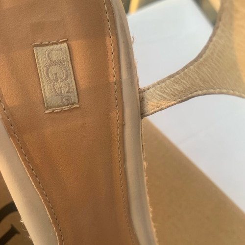 Ugg Australia beige platform sandals used, size 40