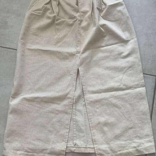 Fullah Sugah beige skirt with slit, new, size M 38 10