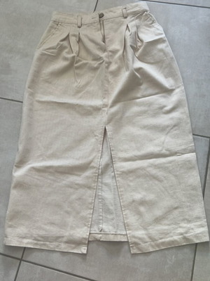 Fullah Sugah beige skirt with slit, new, size M 38 10