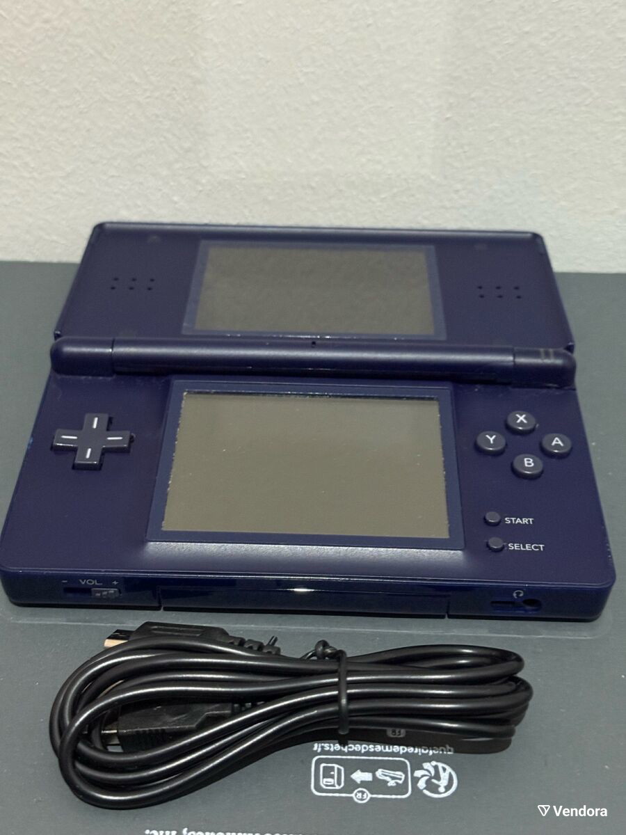 Nintendo DS Lite Enamel Navy Blue 59 80 Vendora gr nintendo-ds-lite-enamel-navy-blue-59-80-vendora-gr