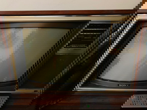 Vintage Sony tv