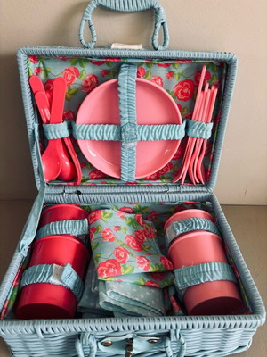 Imaginarium kids picnic set used with tablecloth and utensils