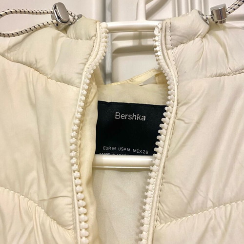 Bershka white puffer jacket size M like new