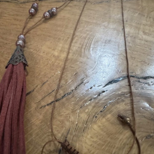 Necklace 58 cm boho chic with brown burgundy faux leather cords and metallic beads like new