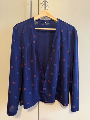 Top blouse with button like new, blue, size XXL
