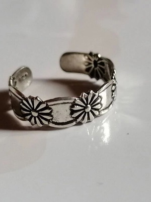 925 Silver Foot Ring with Daisies