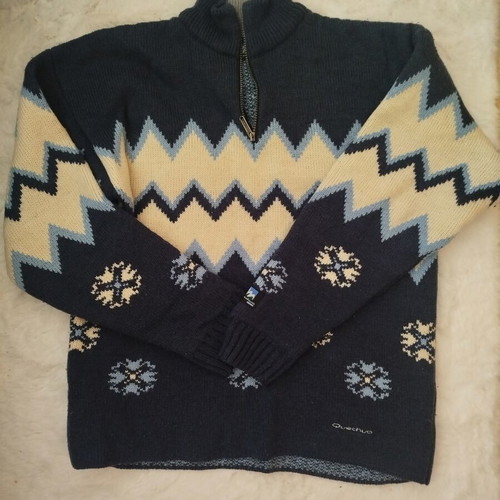 Pullover like new, worn once and cleaned
