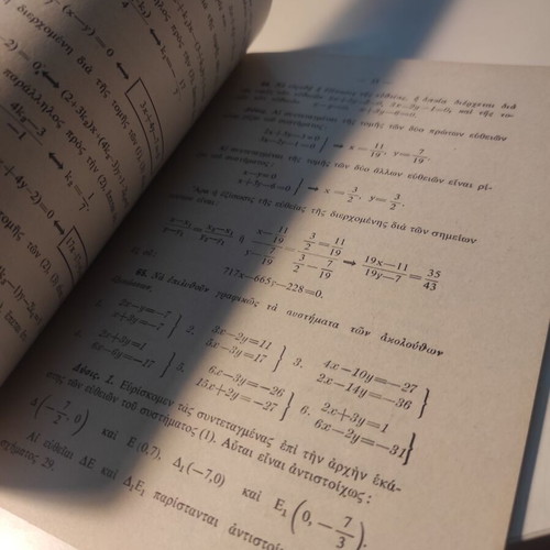 Solutions to Math Exercises E Gymnasium Part B Analytical Geometry like new