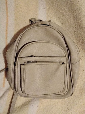 Backpack used beige sugar color, normal size, for spare parts or patchwork