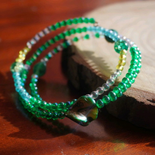 Handmade spring bracelet new with green beads