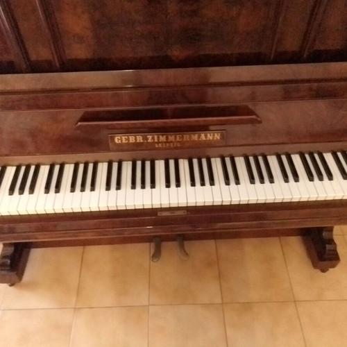 Zimmermann Leipzig piano used in very good condition