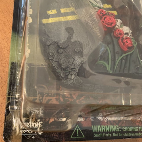 Dawn figure new by J.M.Linsner & McFarlane Toys Spawn 1999