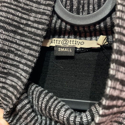 Attrattivo sweater like new, black and white, size S