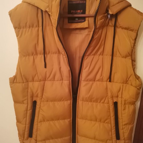 Sleeveless jacket like new, size XXL, orange