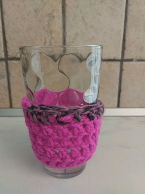 Knitted hot drink protector new