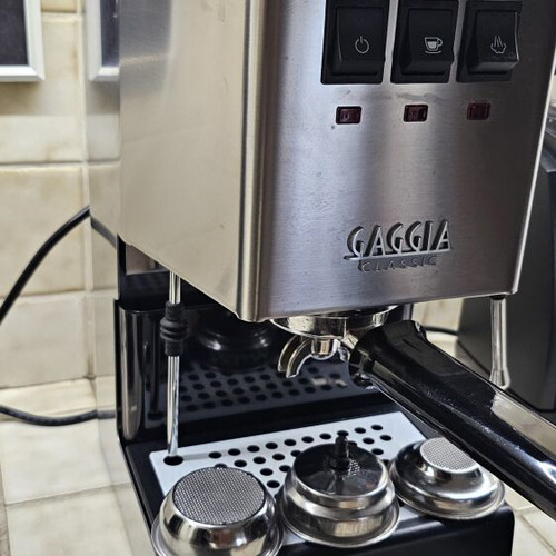 Gaggia Classic Espresso Machine 15bar pressure stainless steel like new