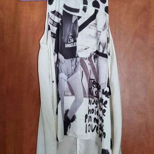 Satin blouse with unique collar, onesize, like new, black and white
