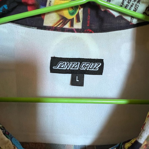 Santa Cruz shirt size Large like new