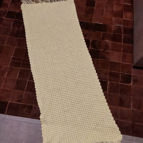 Knitted handmade scarf yellow like new, wool with fringes