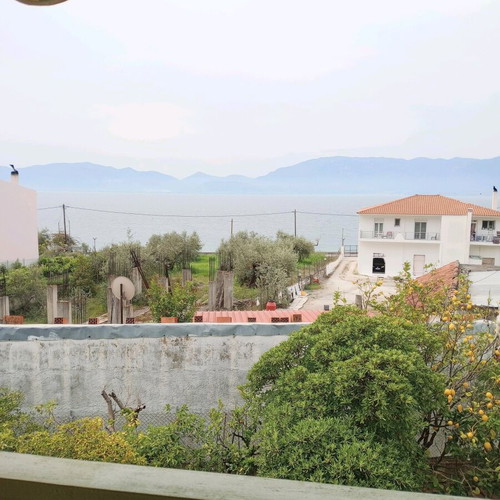 Διαμέρισμα παραθαλάσσιο στη Βόρεια Εύβοια, Λιχάδα, 2 διαμερίσματα 120 τ.μ.