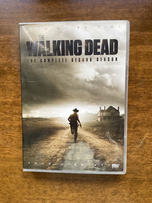DVD The Walking Dead ολόκληρη Season 2 σαν καινούργιο με ελληνικούς υπότιτλους