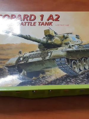 Leopard 1 A2 Medium Battle Tank Italeri new, excellent condition, 1:35 scale
