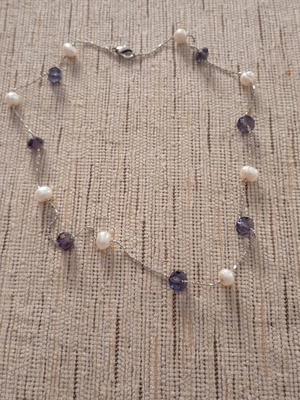 Necklace in excellent condition
