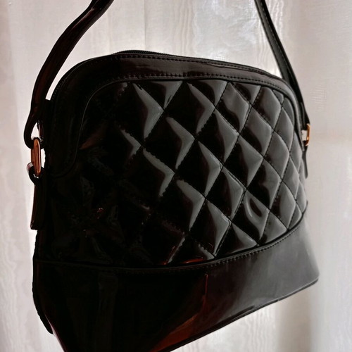 Patent crossbody bag black like new