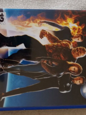 PS2 Fantastic Four used in excellent condition with manual