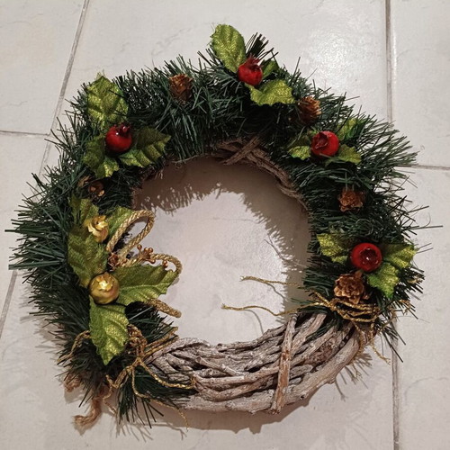 Christmas wreath used with mistletoe and small pomegranates 25cm