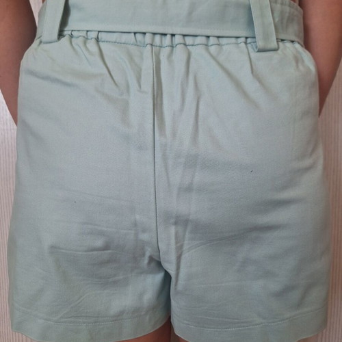 Zara shorts mint color size medium like new
