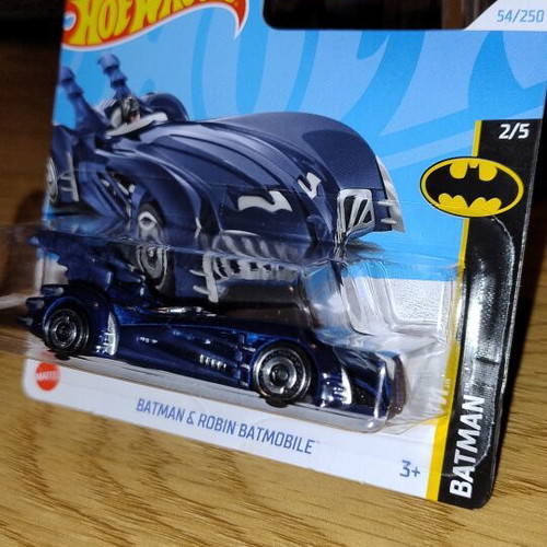 Hot Wheels Batman Premium and Mainline Pack of 2